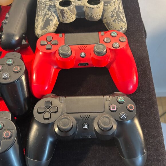 Sony Playstation Controller Lot. Untested. - Picture 5 of 12